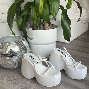 Naked Wolfe White Wedges